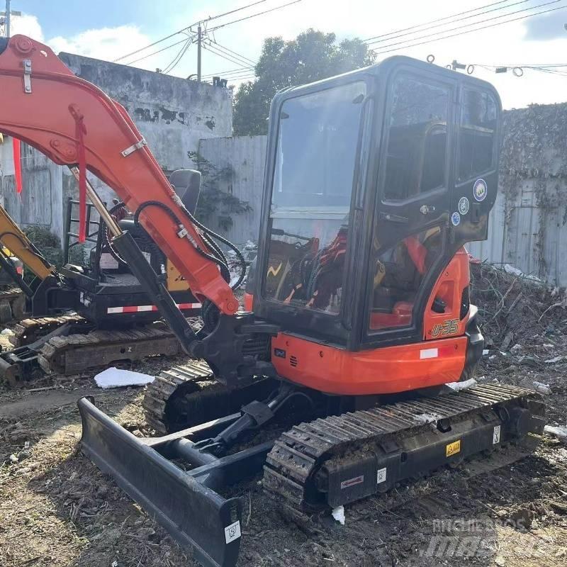 Kubota U35 Minibagger < 7t