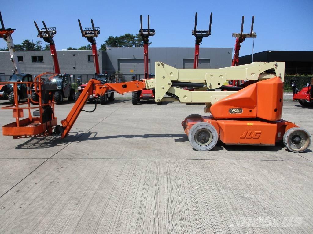 JLG E400 AJPN (146) Kompakte selbstfahrende Hebebühnen