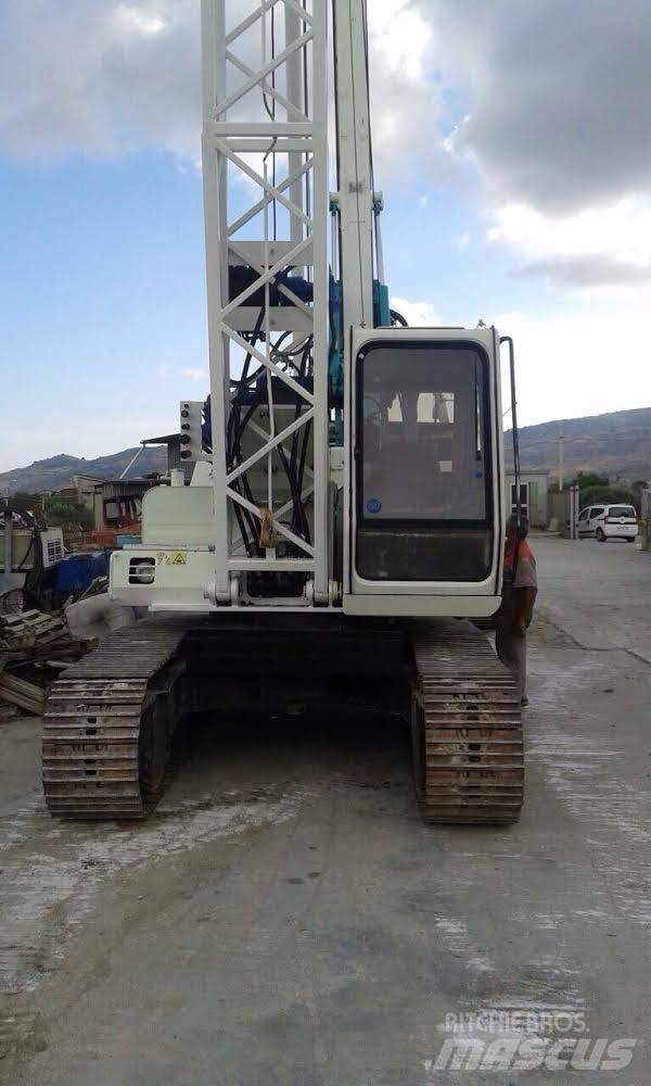 Tescar T 10 Raupenkrane