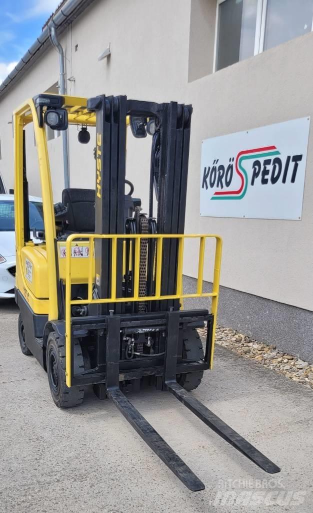 Hyster H 1.6 FT Gas Stapler