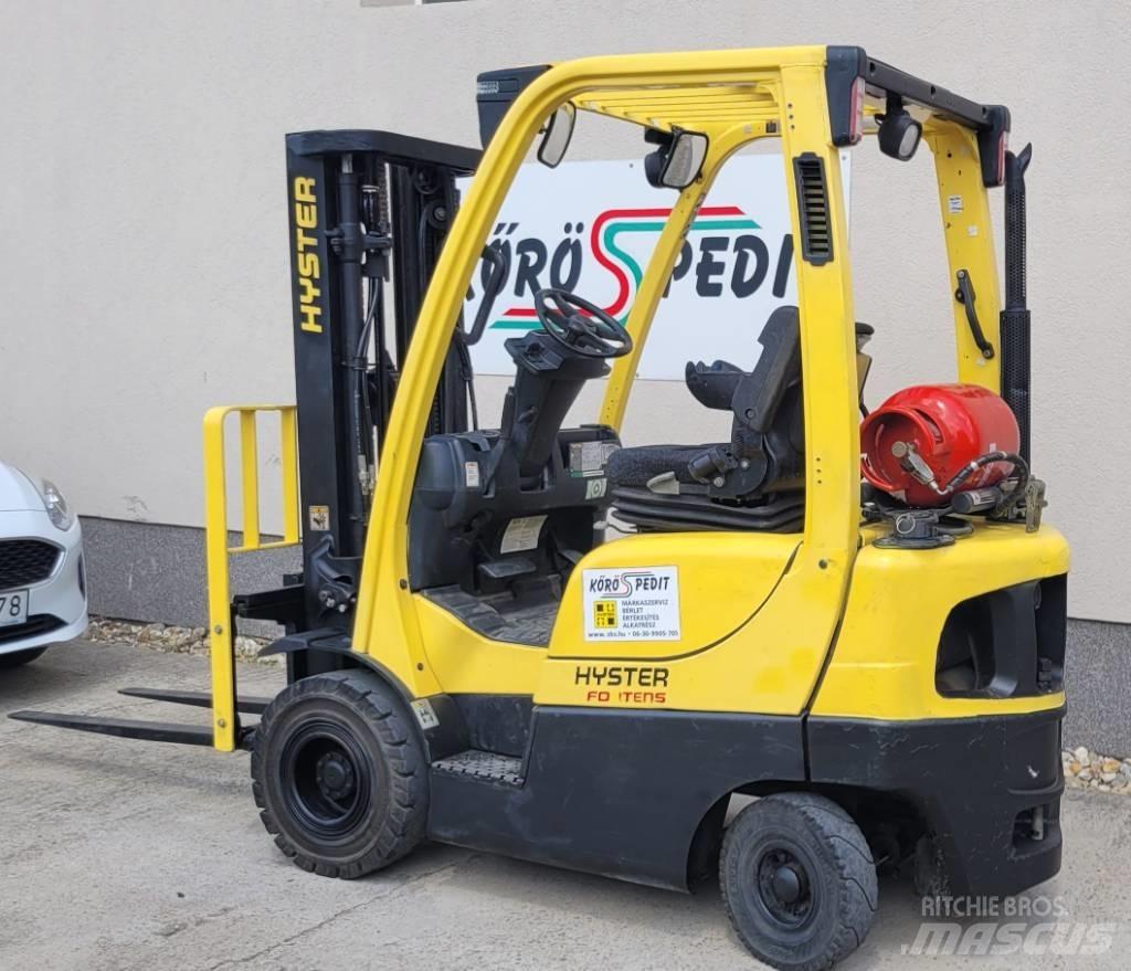 Hyster H 1.6 FT Gas Stapler