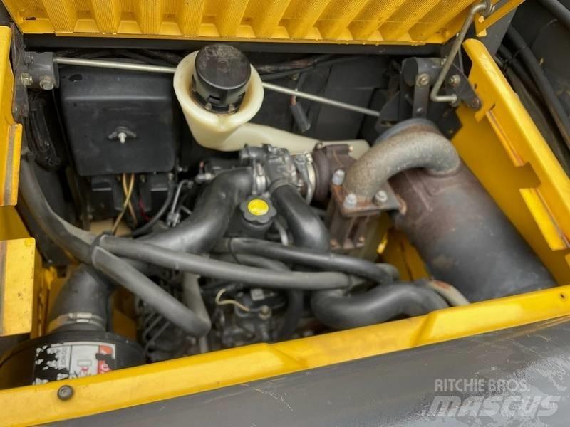 New Holland L 170 Kompaktlader