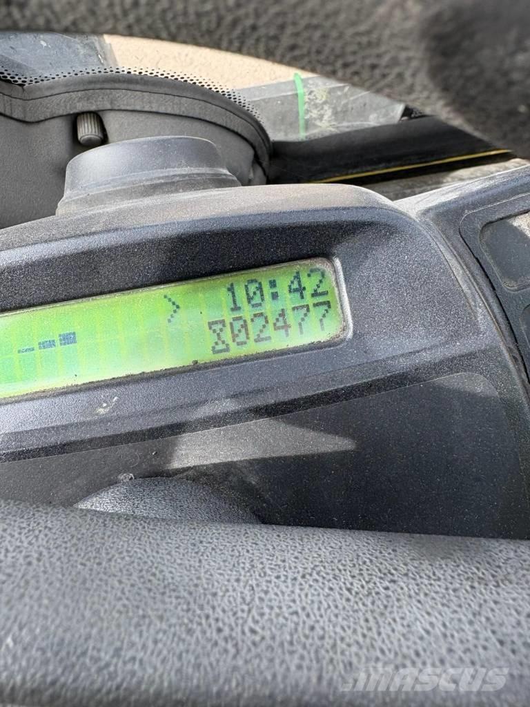 Hyster H8.0FT9 Diesel Stapler