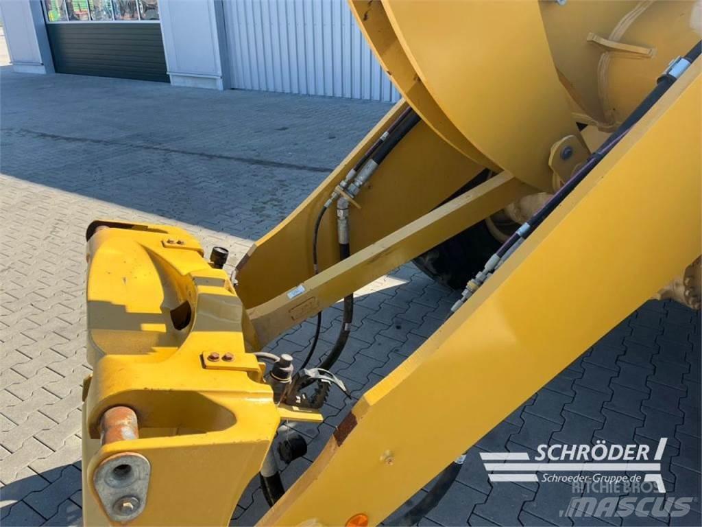 CAT 938 HL Radlader