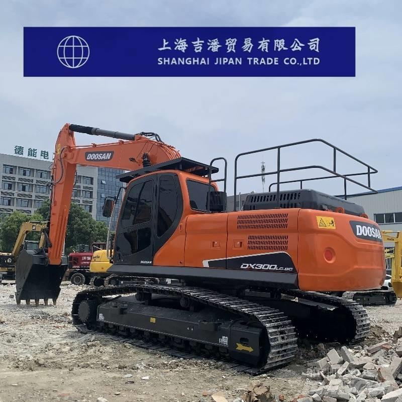 Doosan DX 300 Raupenbagger