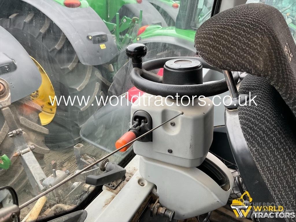 Valtra N 124 Traktoren