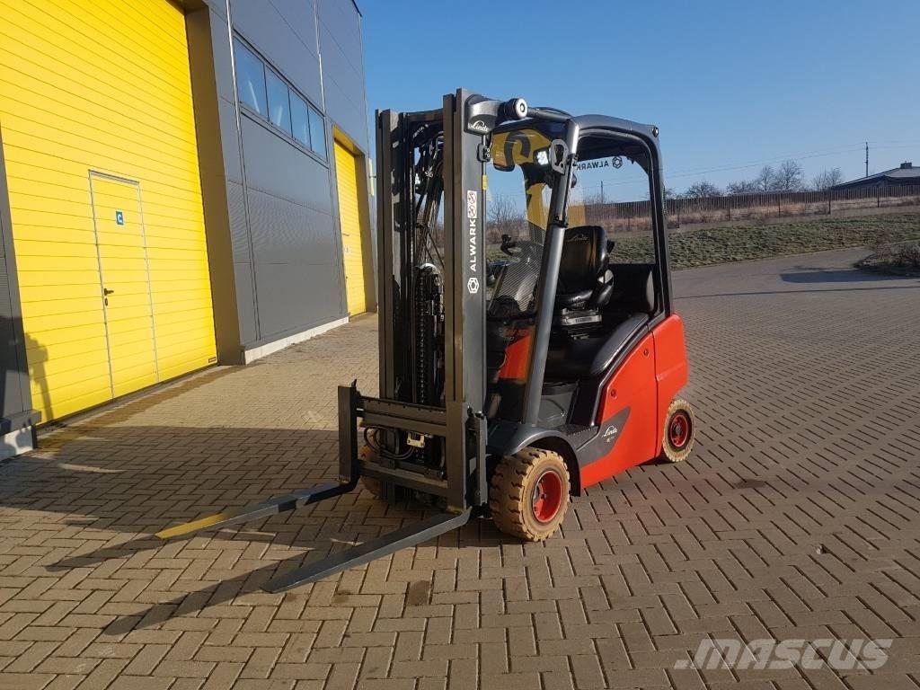 Linde H18T Gas Stapler