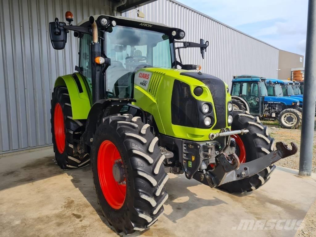 CLAAS Arion 440 CIS Traktoren