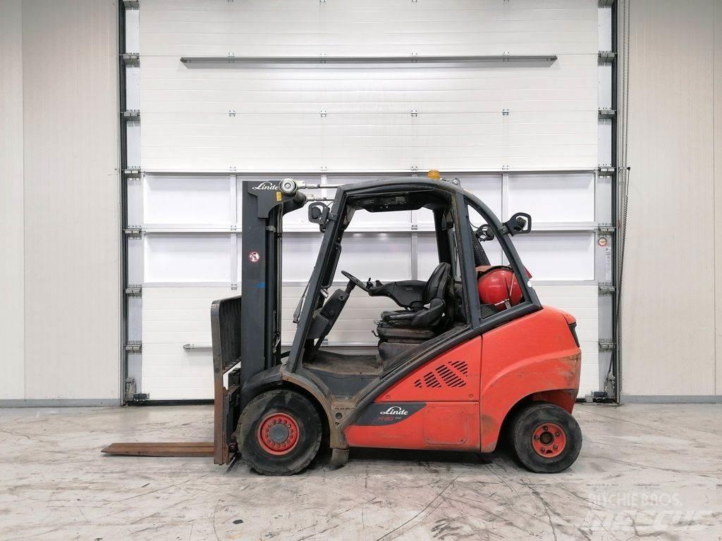 Linde H30T-02 Gas Stapler