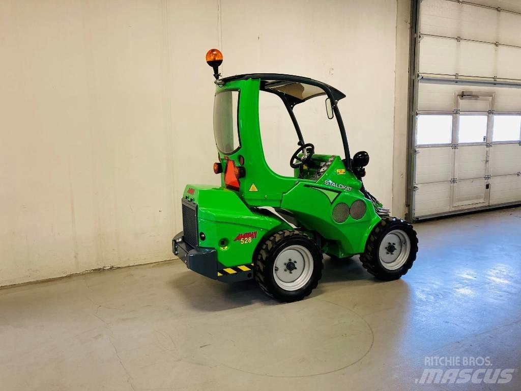 Avant 528 Minilader