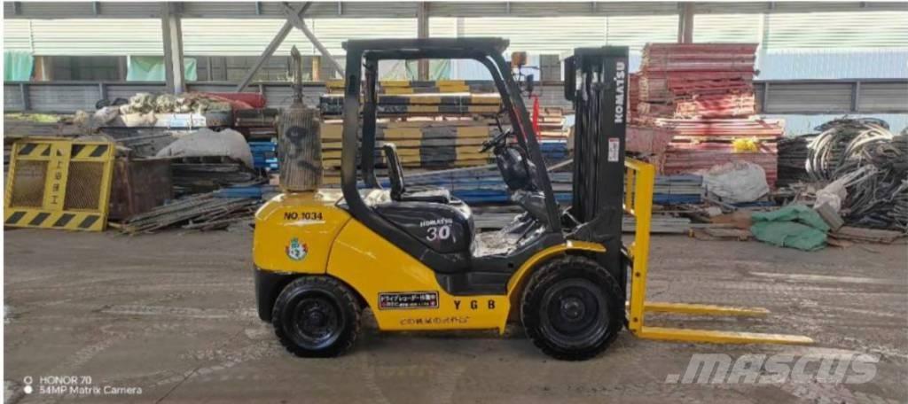 TCM FD 30 Diesel Stapler