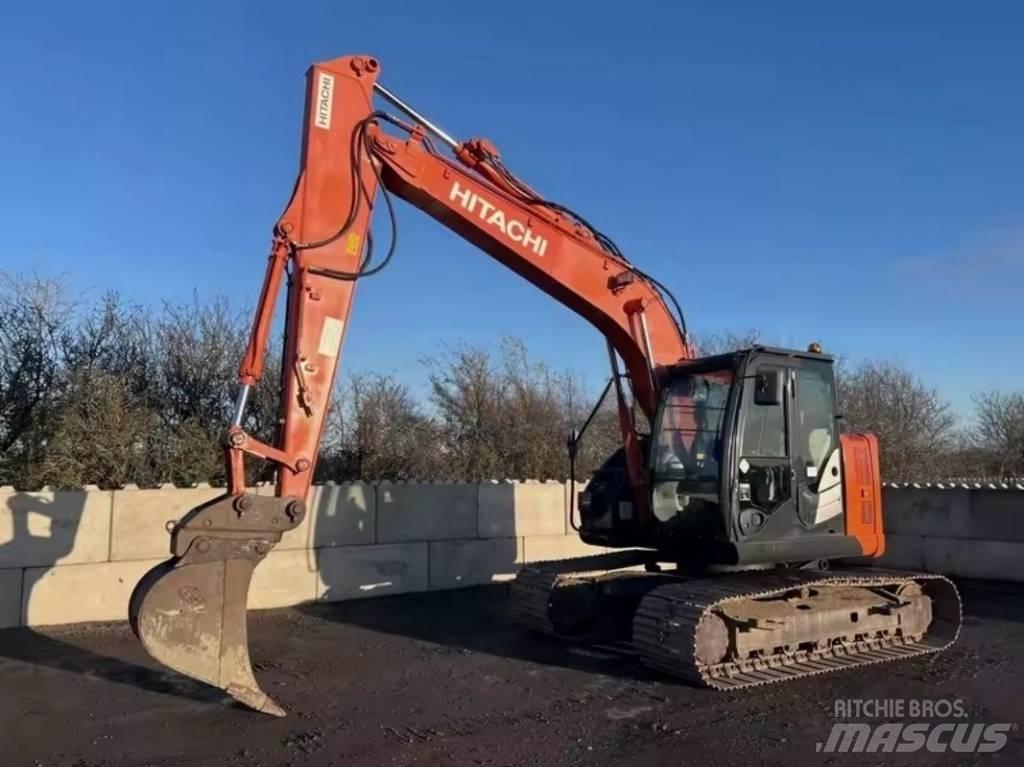 Hitachi ZX 135 Raupenbagger