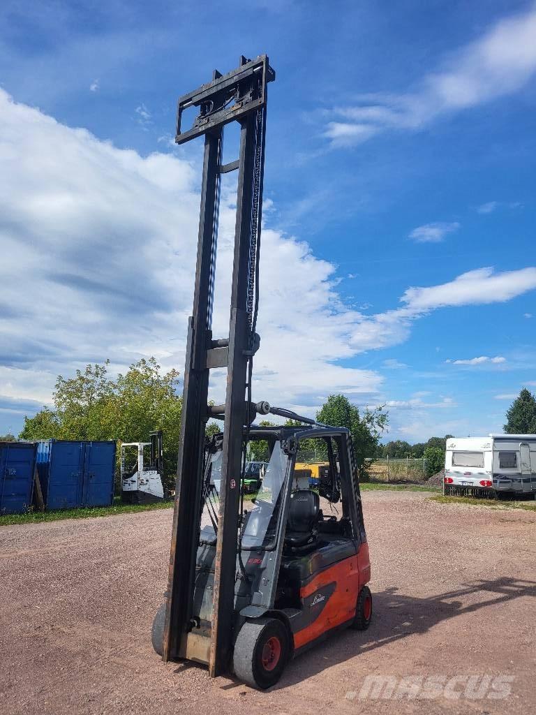 Linde E30L-01 Elektro Stapler