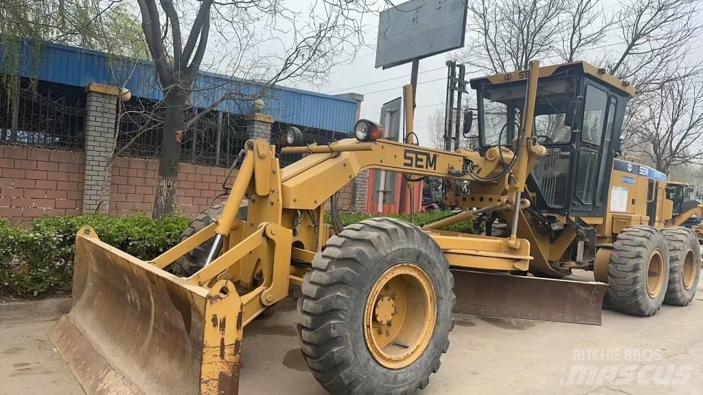 SEM 919 Grader