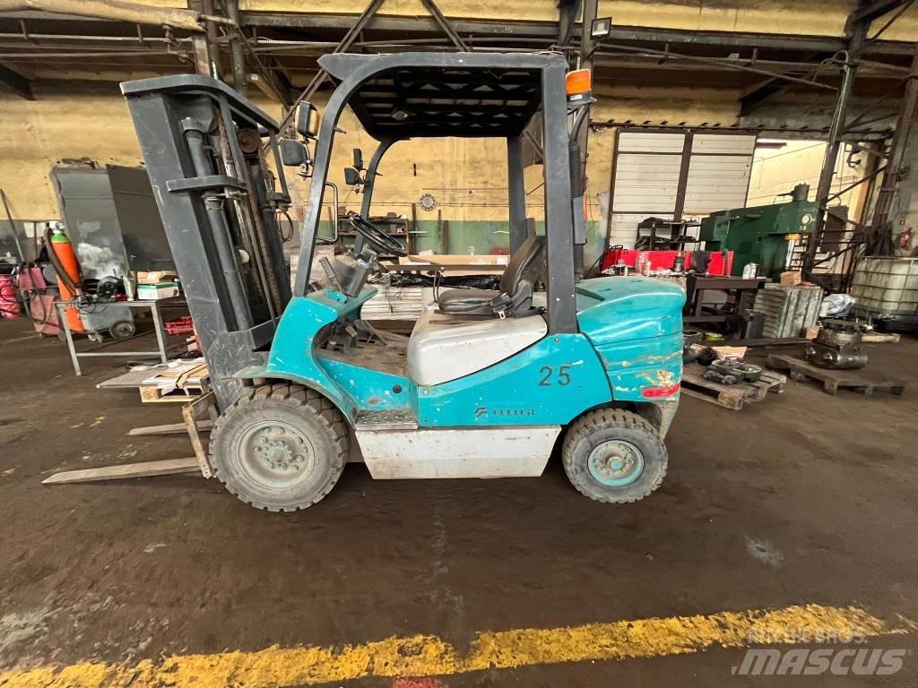 Feeler FD25TCJ Diesel Stapler