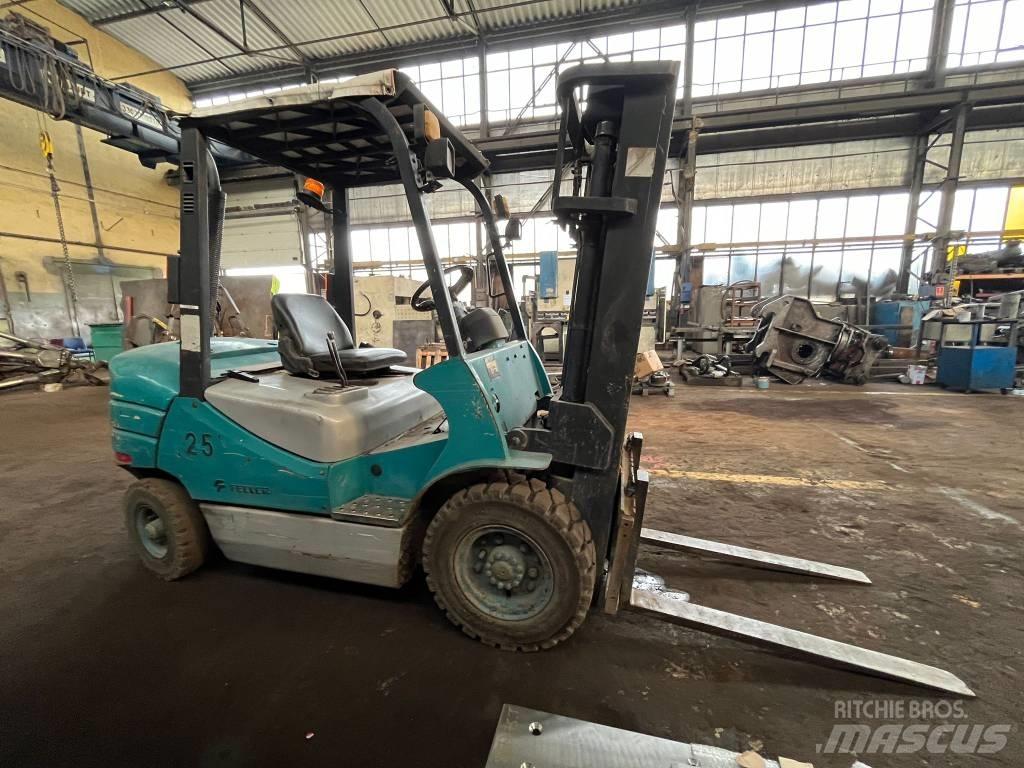 Feeler FD25TCJ Diesel Stapler