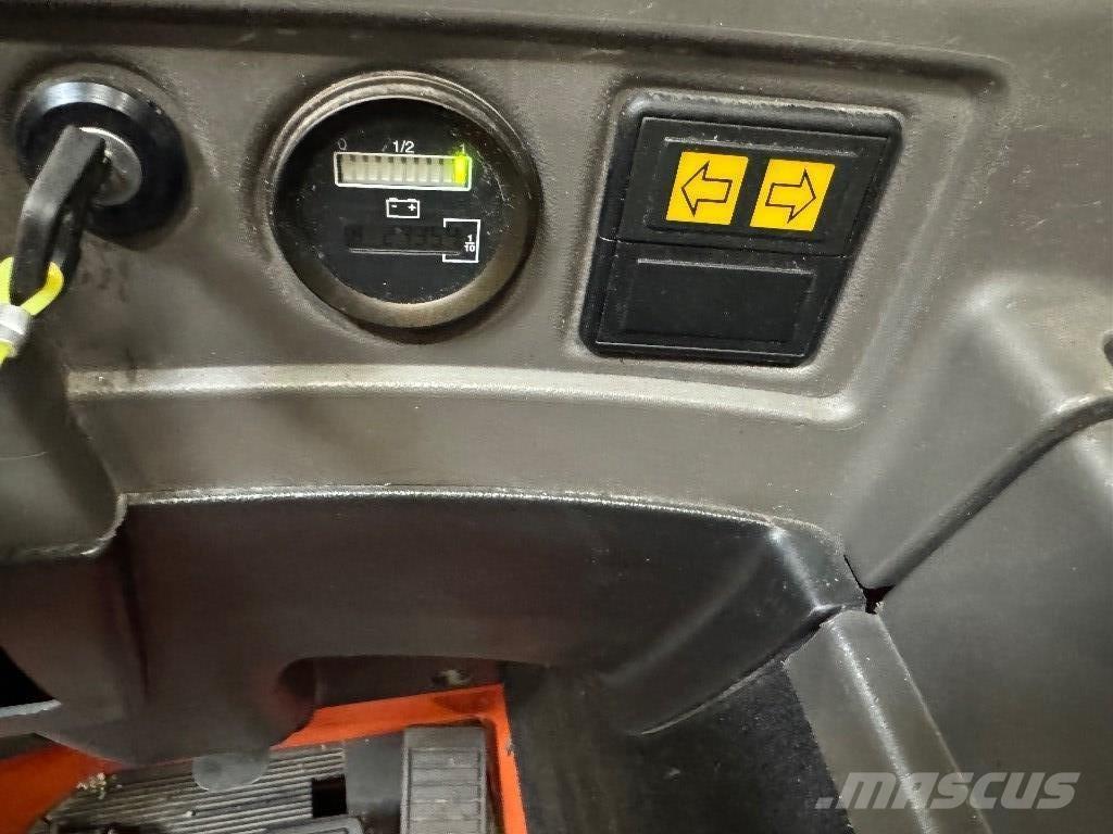 Toyota SRE135L Selbstfahrstapler