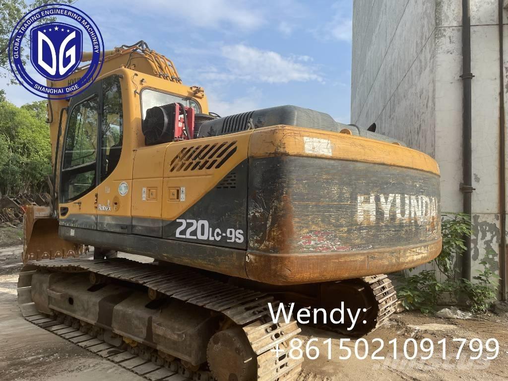 Hyundai 220LC-9S Raupenbagger