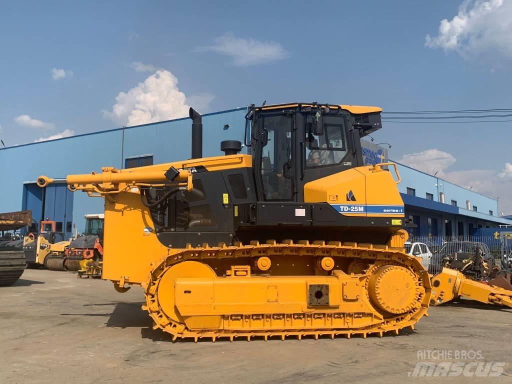 Dressta TD25M Bulldozer