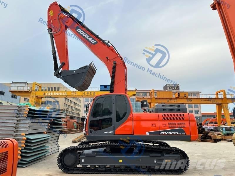 Doosan DX 300LC-9C Raupenbagger