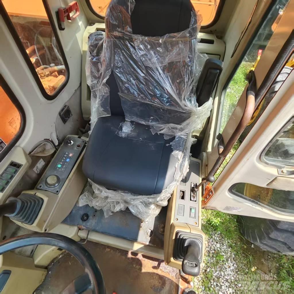 Doosan DH 210 W Mobilbagger