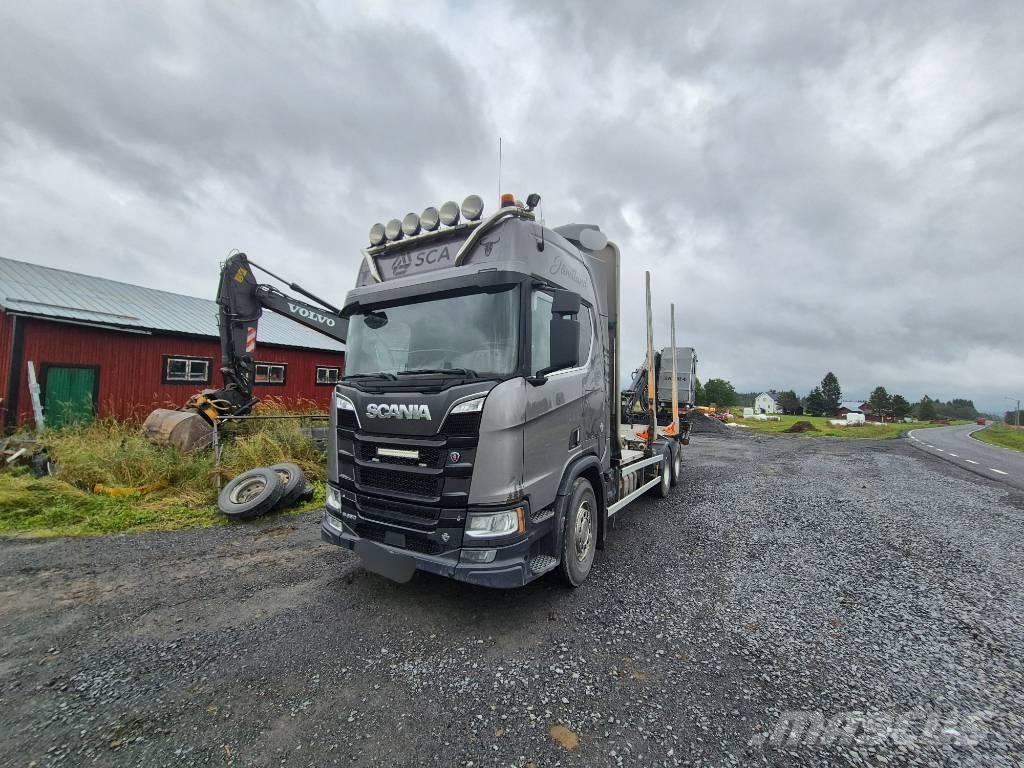 Scania R 650 Holzfahrzeuge