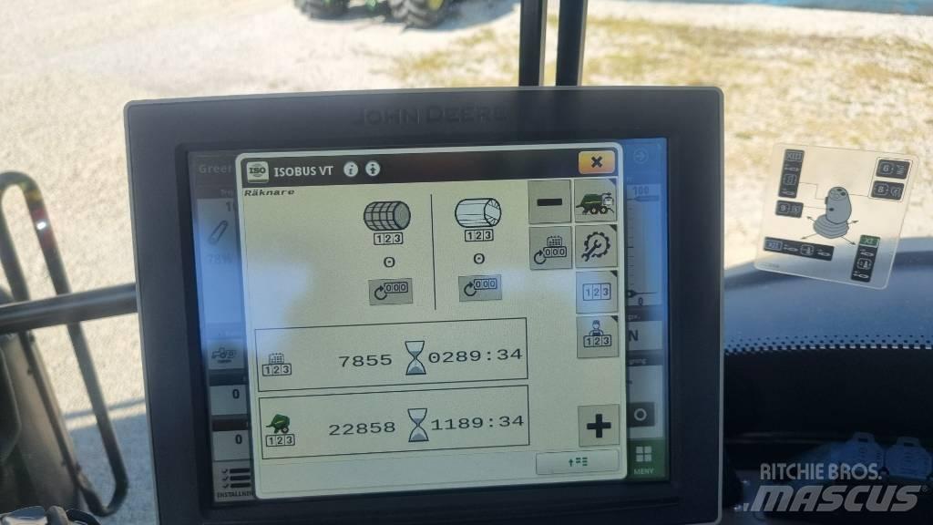 John Deere C441R Rundballenpressen