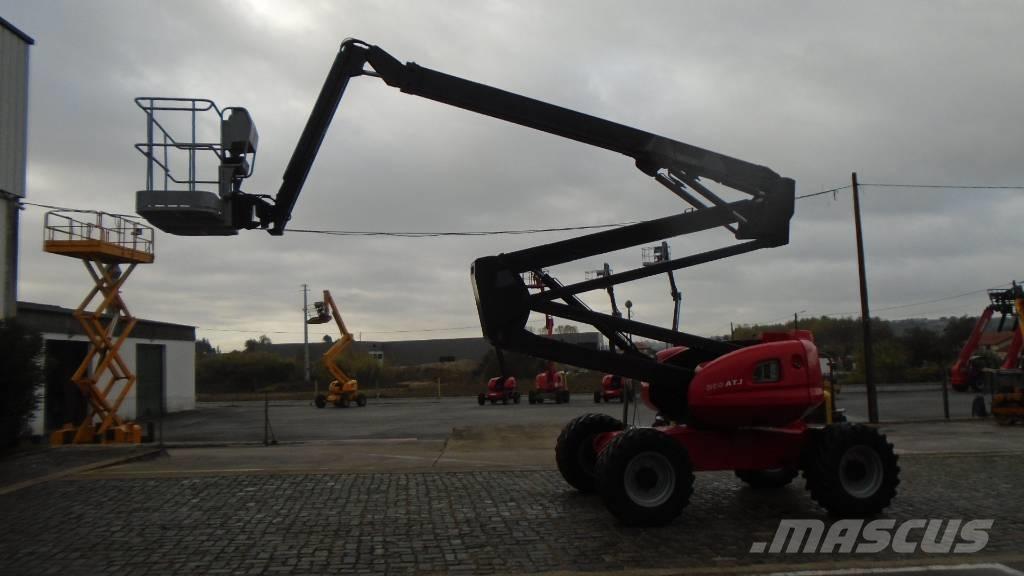 Manitou 200 ATJ Gelenkteleskoparbeitsbühnen
