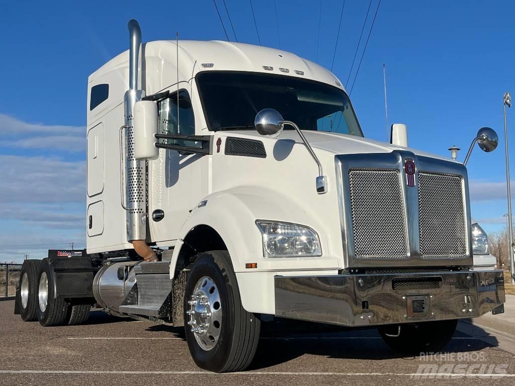 Kenworth T 880 Sattelzugmaschinen