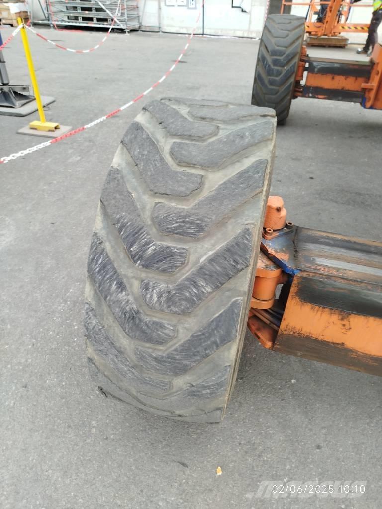 JLG 1250 AJP Gelenkteleskoparbeitsbühnen