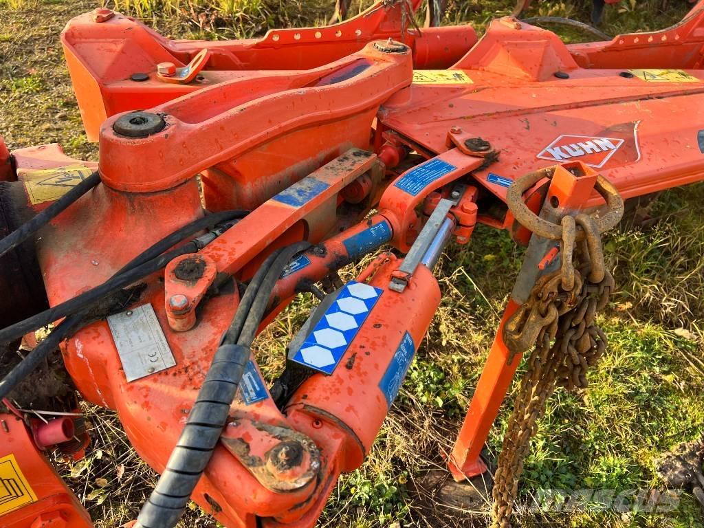 Kuhn Vari-Master 123 Wendepflüge