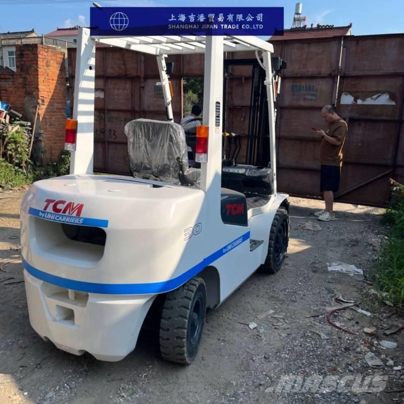 TCM FD 30 Diesel Stapler