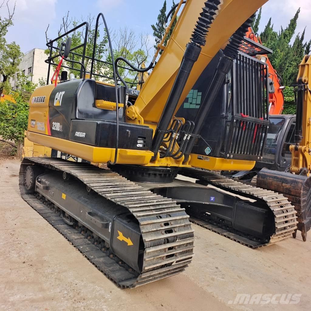 CAT 320 D2 Raupenbagger