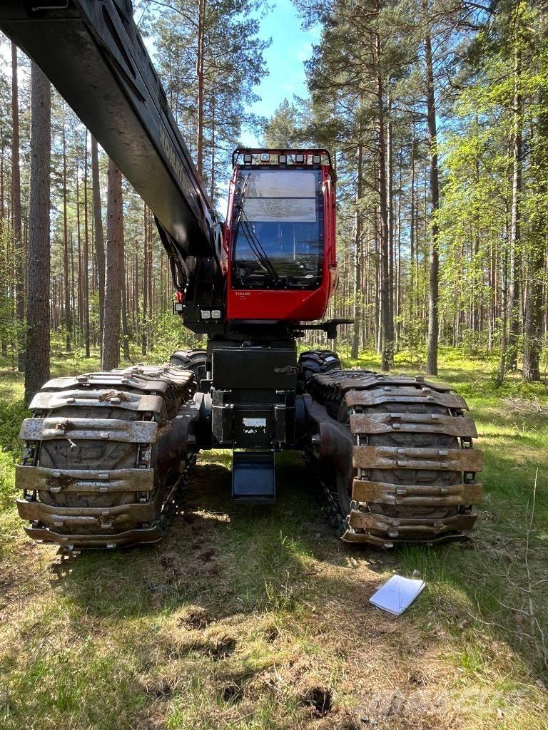 Komatsu 931 Harvester