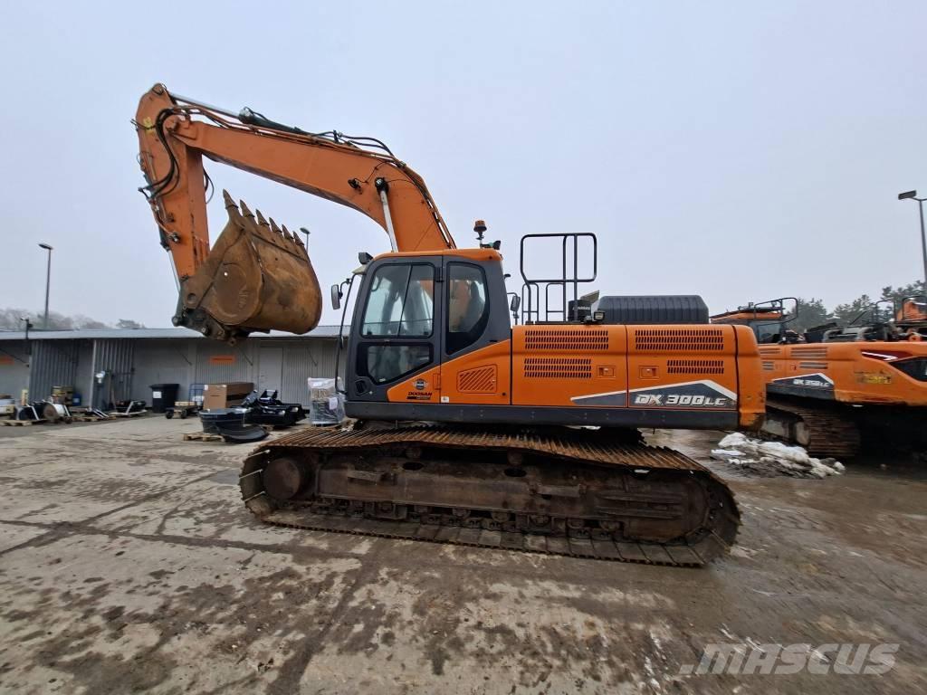 Doosan DX 300 LC-7 Raupenbagger
