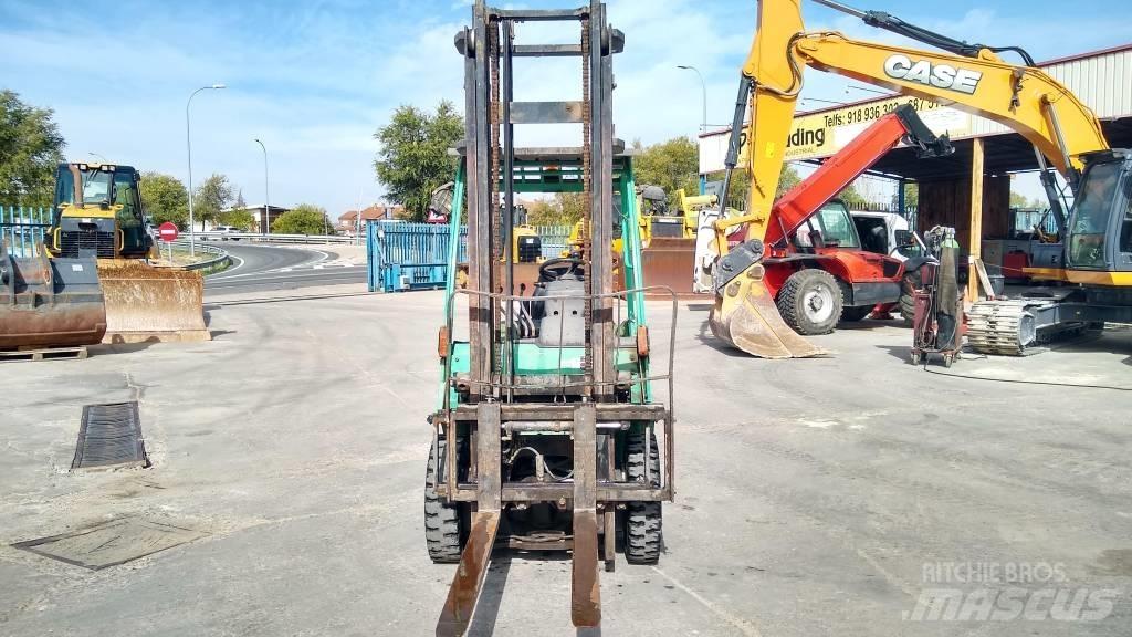 Mitsubishi FD 25 N Diesel Stapler