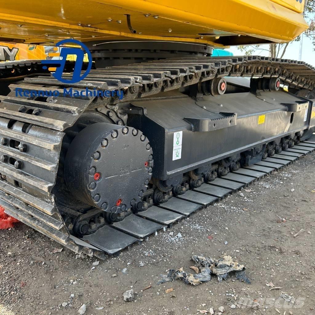 Komatsu PC200-8 Raupenbagger