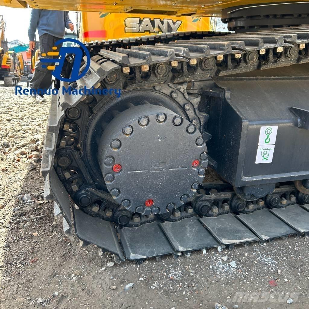 Komatsu PC200-8 Raupenbagger