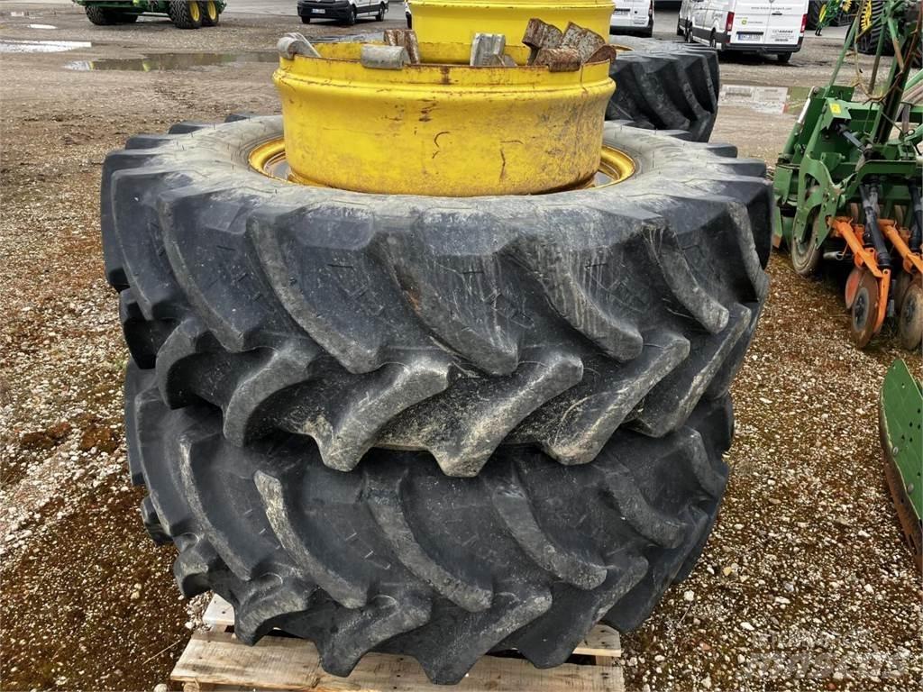 Petlas 480/70R34 Reifen