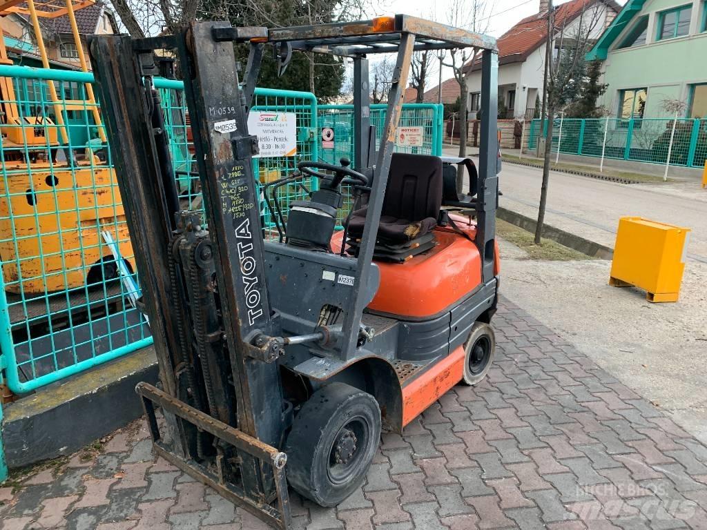 Toyota 6 FGF 15 Gas Stapler