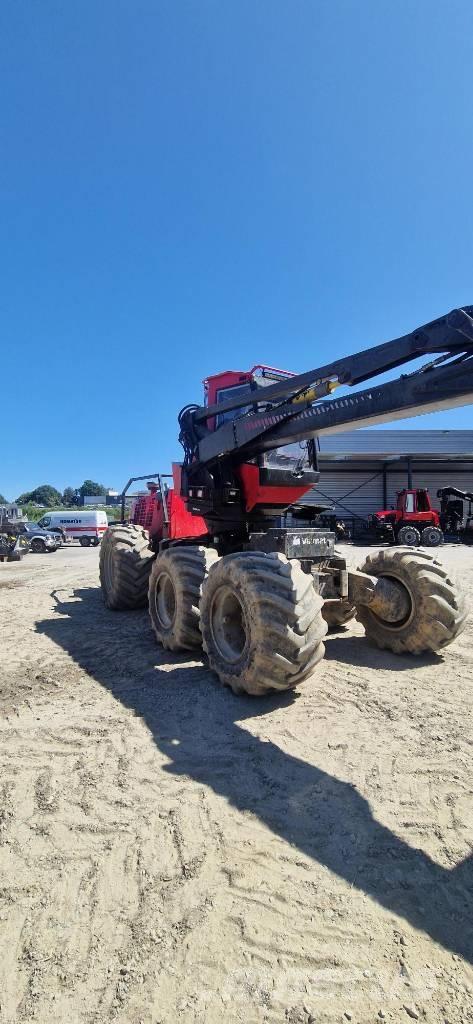 Komatsu 931 Harvester