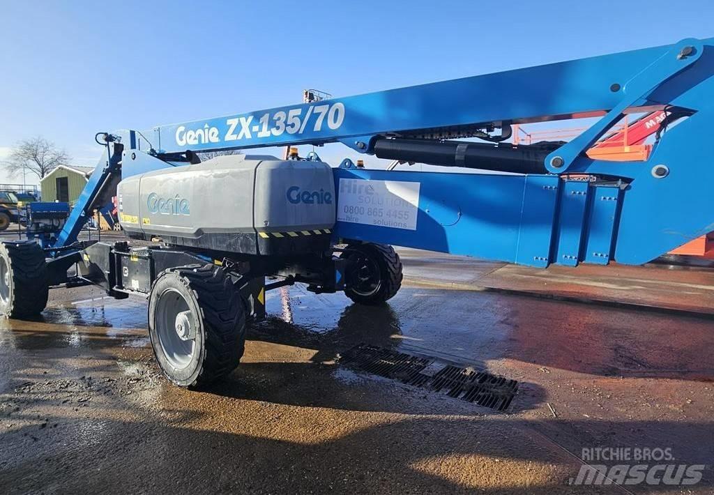 Genie ZX 135/70 Gelenkteleskoparbeitsbühnen