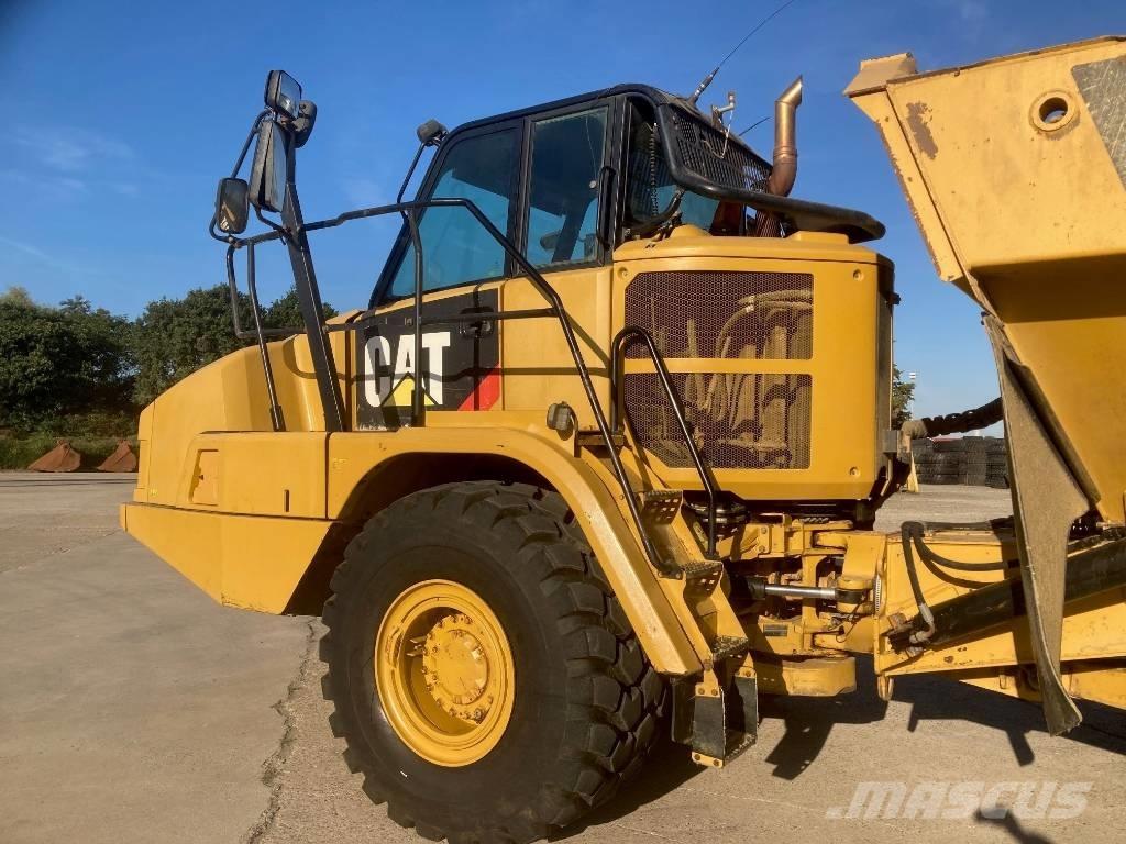 CAT 730 C Dumper - Knickgelenk