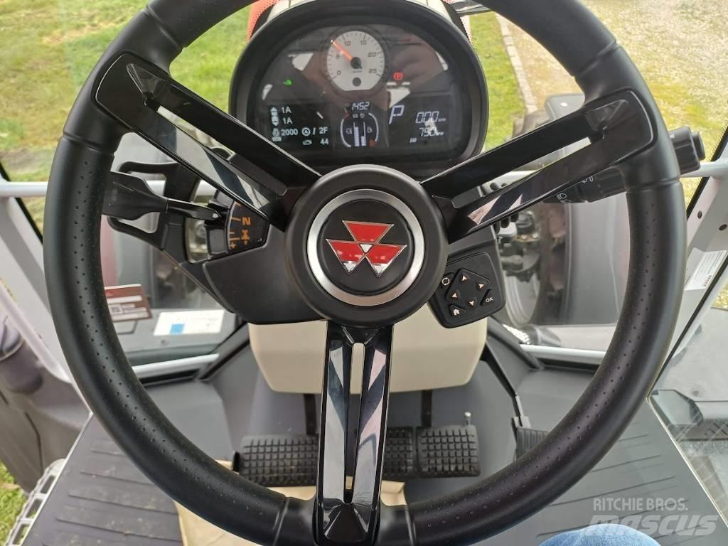 Massey Ferguson 6 S Traktoren