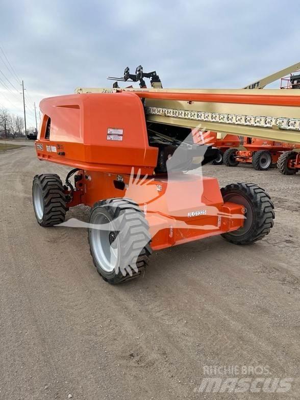 JLG 660SJ Teleskopbühnen