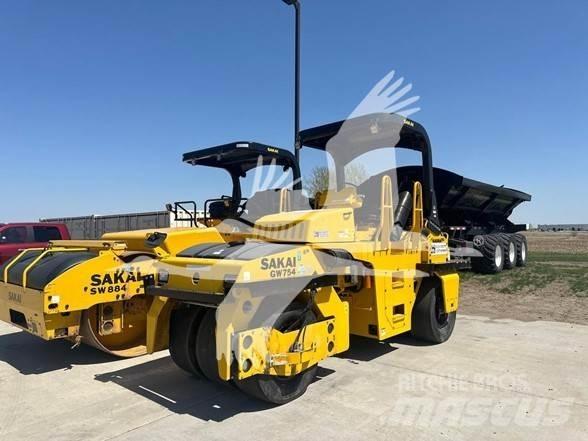 Sakai GW754 Gummiradwalzen