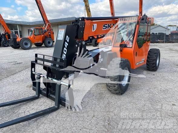 SkyTrak 6042 Teleskoplader