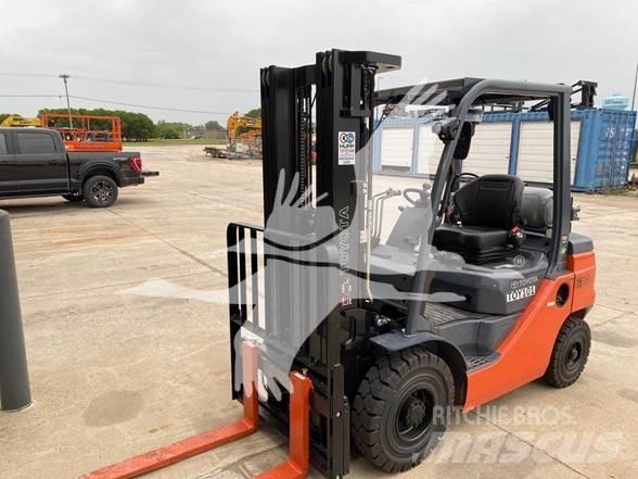 Toyota 8FGU25 Diesel Stapler