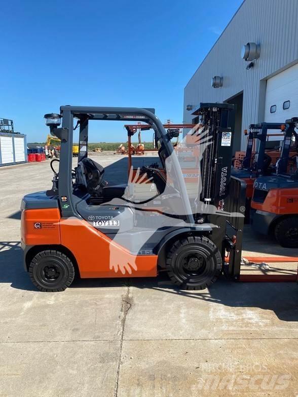 Toyota 8FGU25 Diesel Stapler