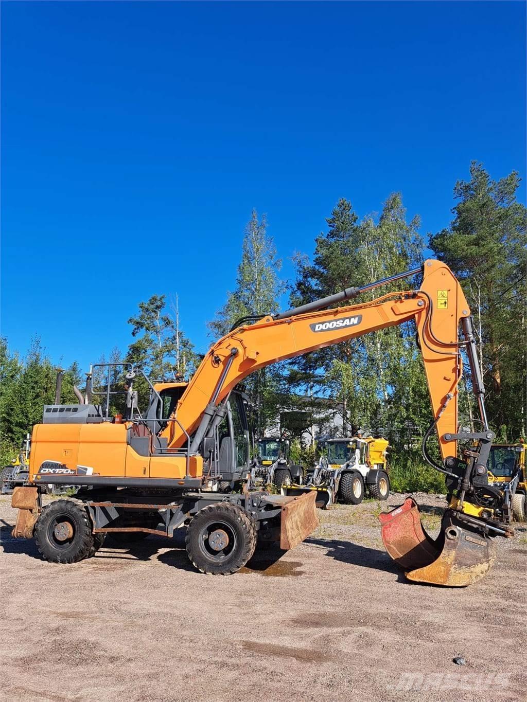 Doosan DX170W-5 Mobilbagger